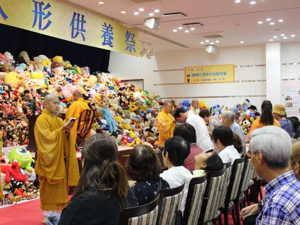 昨年の人形供養の様子